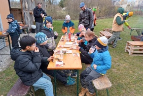 Občerstvení pro pomocníky